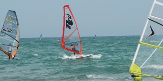 Initiation et perfectionnement à la planche à voile